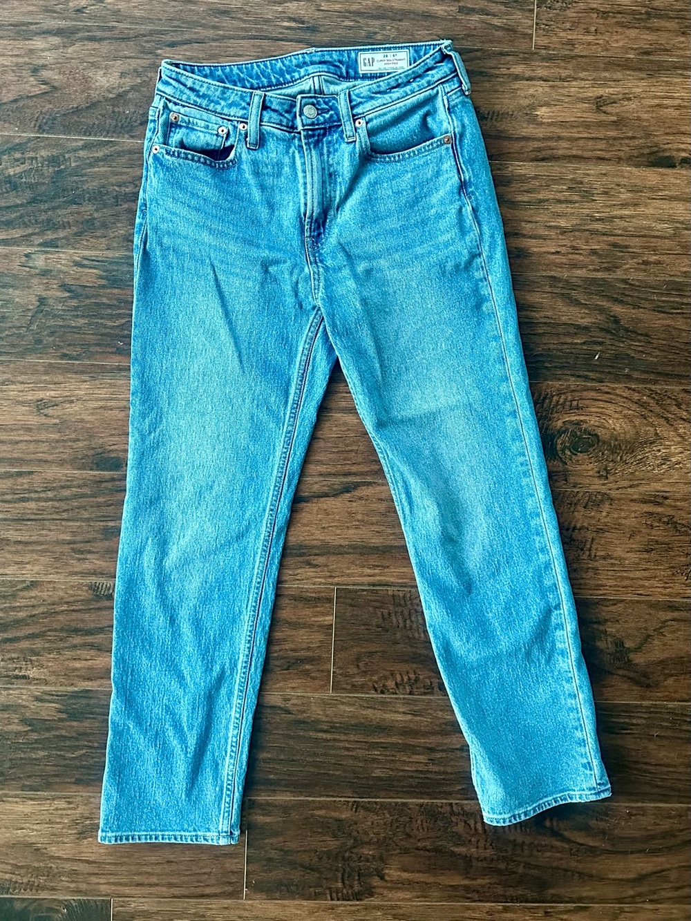 GAP Curvy ’90s Straight High Rise Jeans Size 28/6P Light Wash